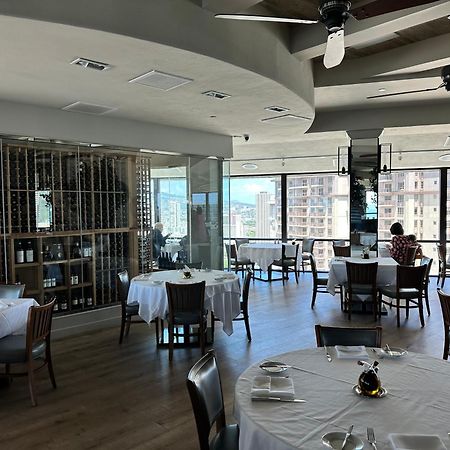 Waikiki Beach Experience! Luxury Oceanview Suite! Χονολουλού Εξωτερικό φωτογραφία