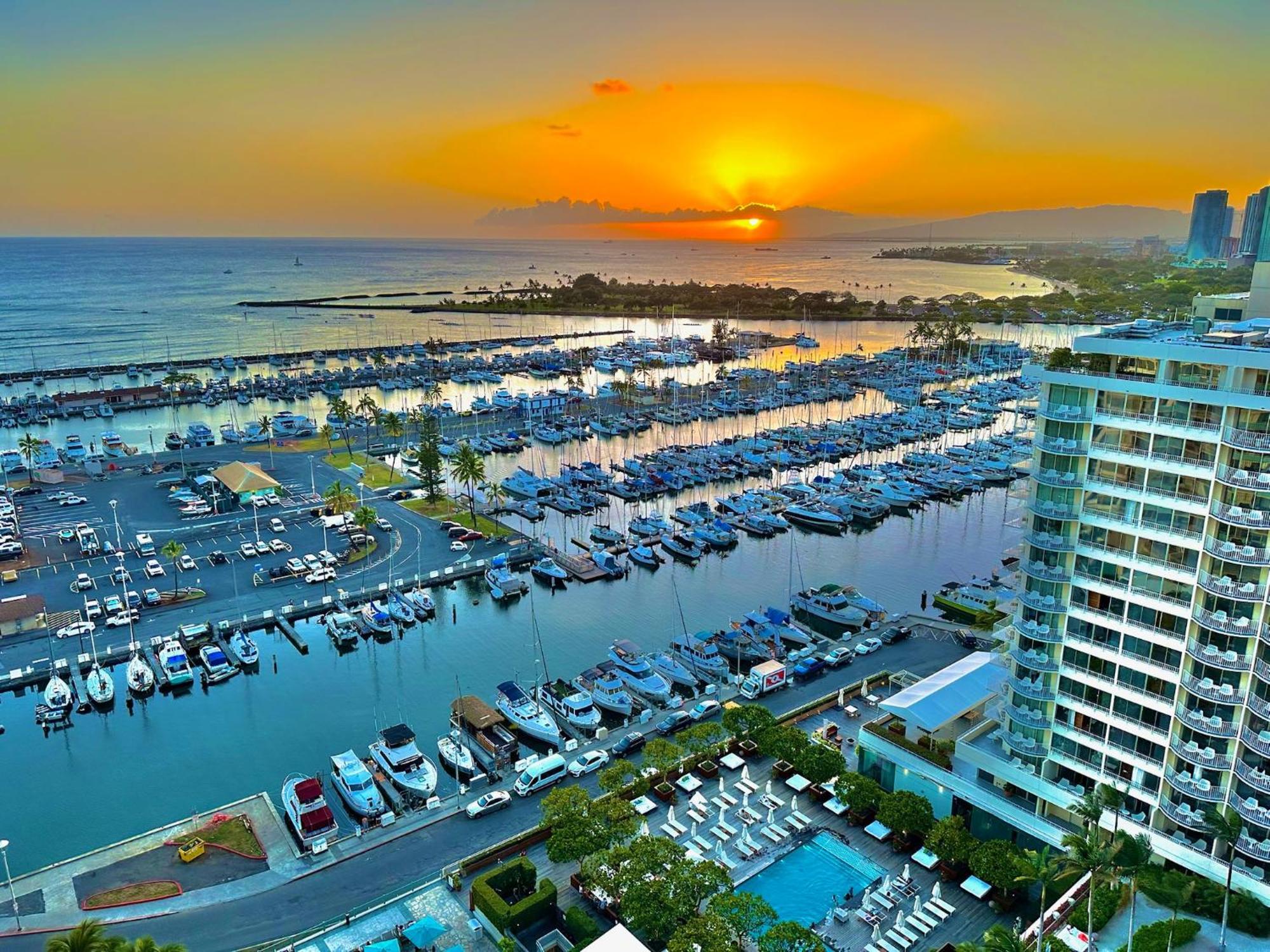 Waikiki Beach Experience! Luxury Oceanview Suite! Χονολουλού Εξωτερικό φωτογραφία