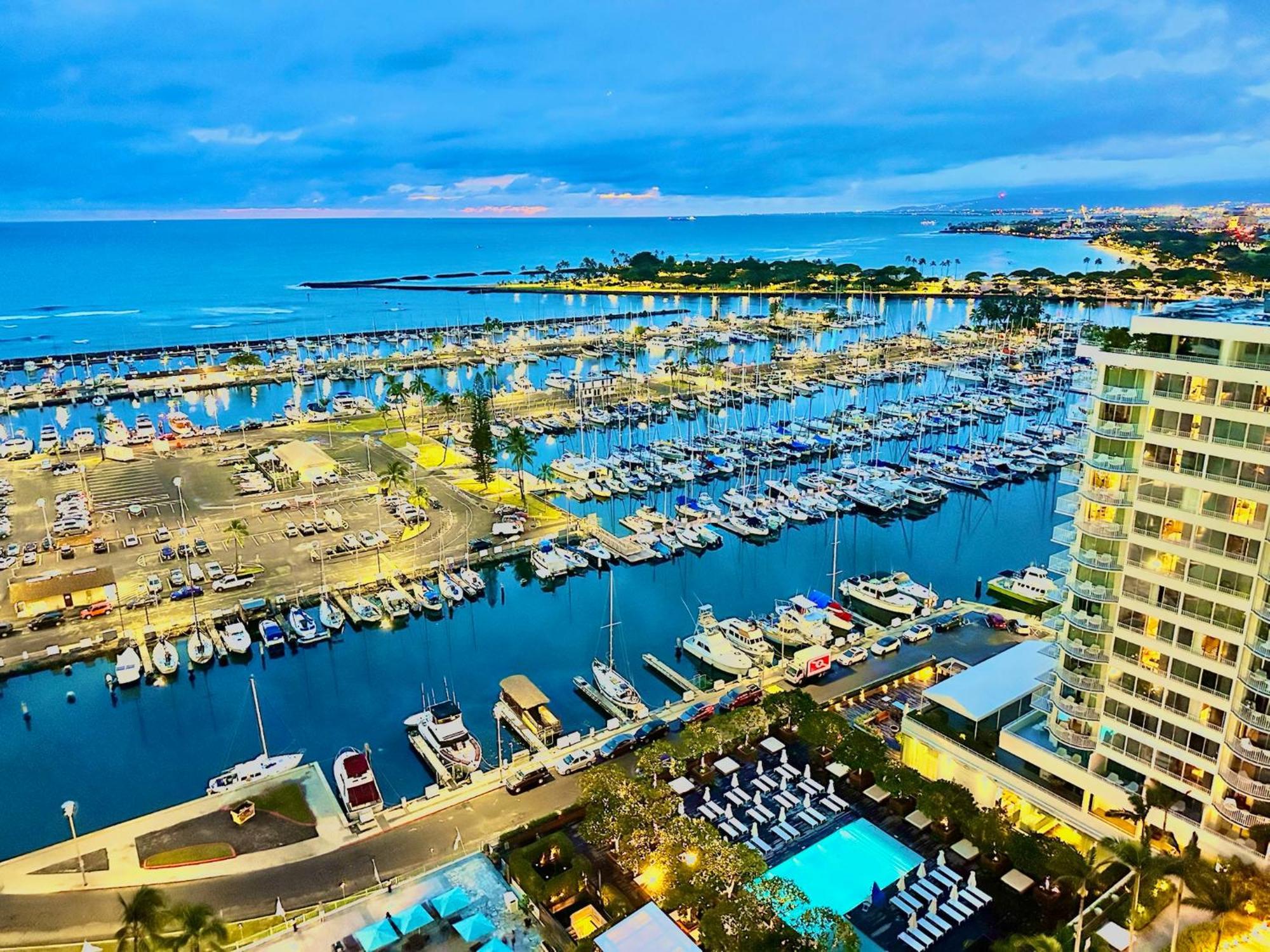 Waikiki Beach Experience! Luxury Oceanview Suite! Χονολουλού Εξωτερικό φωτογραφία