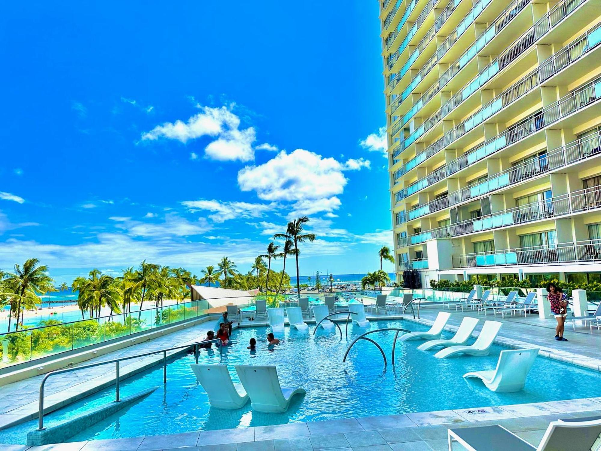 Waikiki Beach Experience! Luxury Oceanview Suite! Χονολουλού Εξωτερικό φωτογραφία