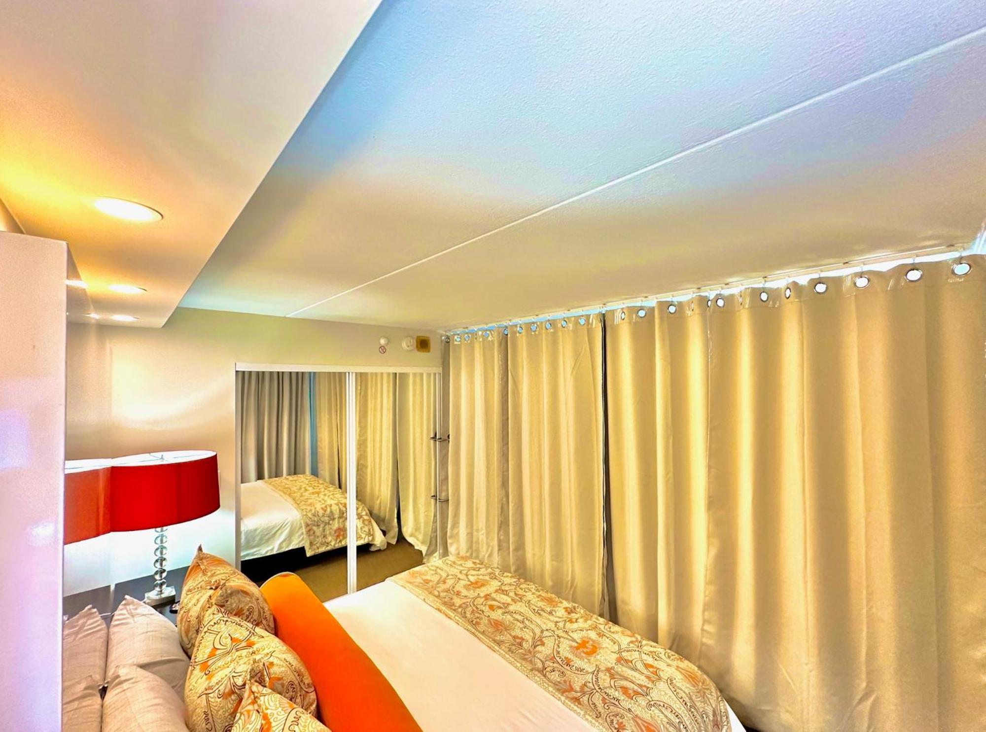 Waikiki Beach Experience! Luxury Oceanview Suite! Χονολουλού Εξωτερικό φωτογραφία